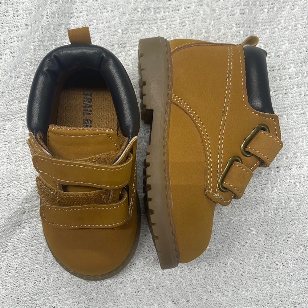 Trail guide toddler shoes!